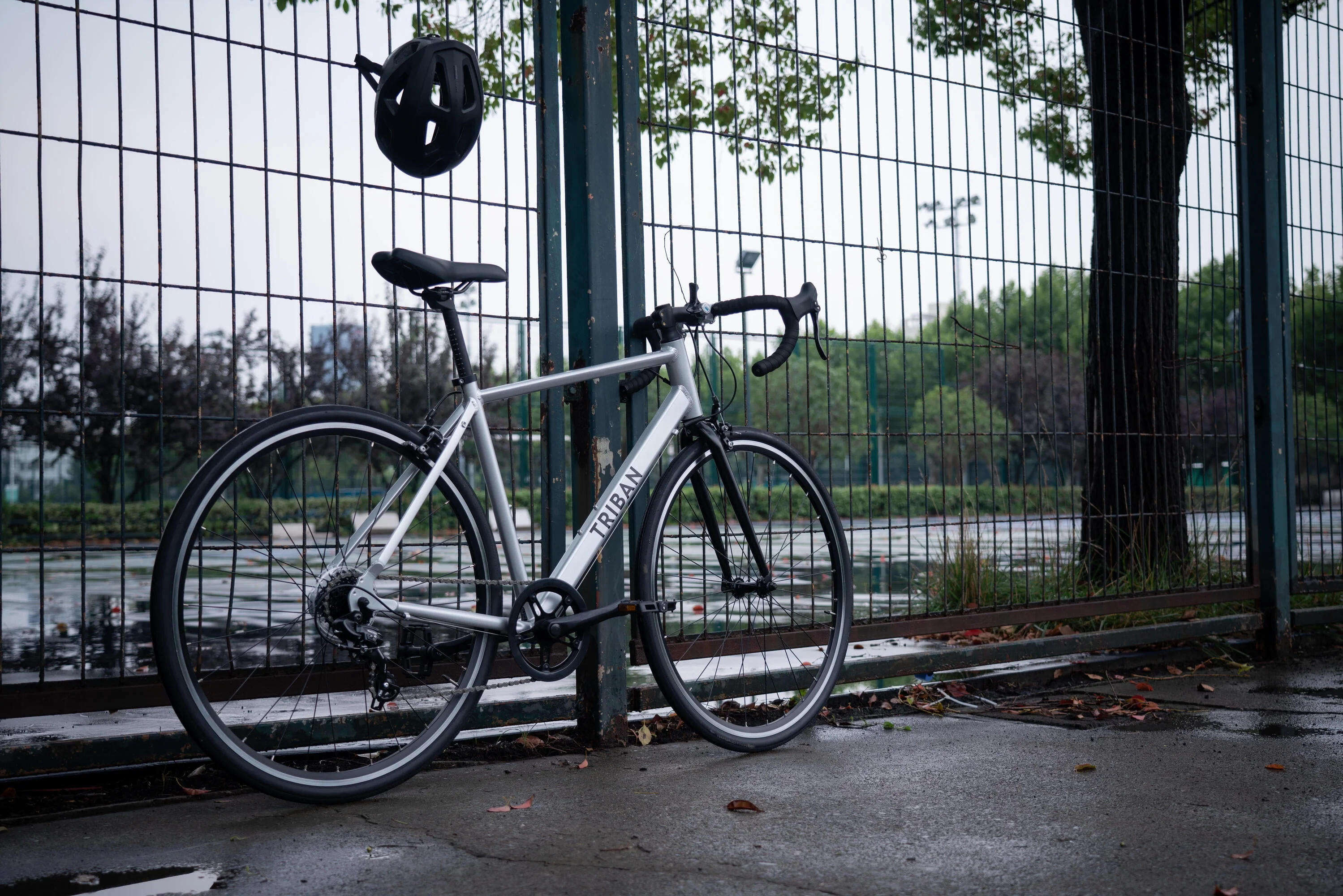 Decathlon Triban Abyss RC100, Aluminum Road Bike, 700c, 7 Speed, Silver, Small