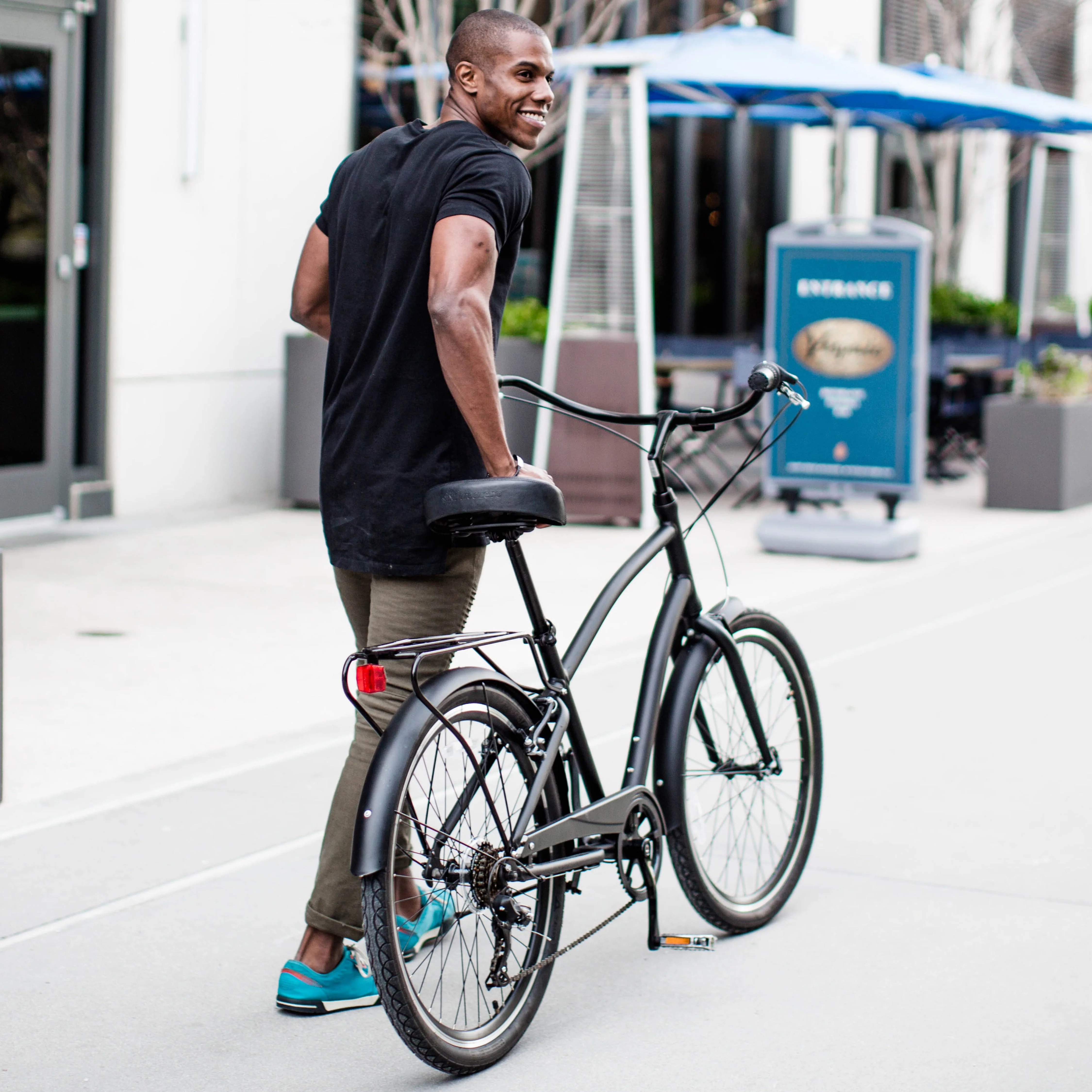 sixthreezero Every Journey Men's 7-Speed Hybrid Cruiser Bicycle, 26 In. Wheels, Matte Black