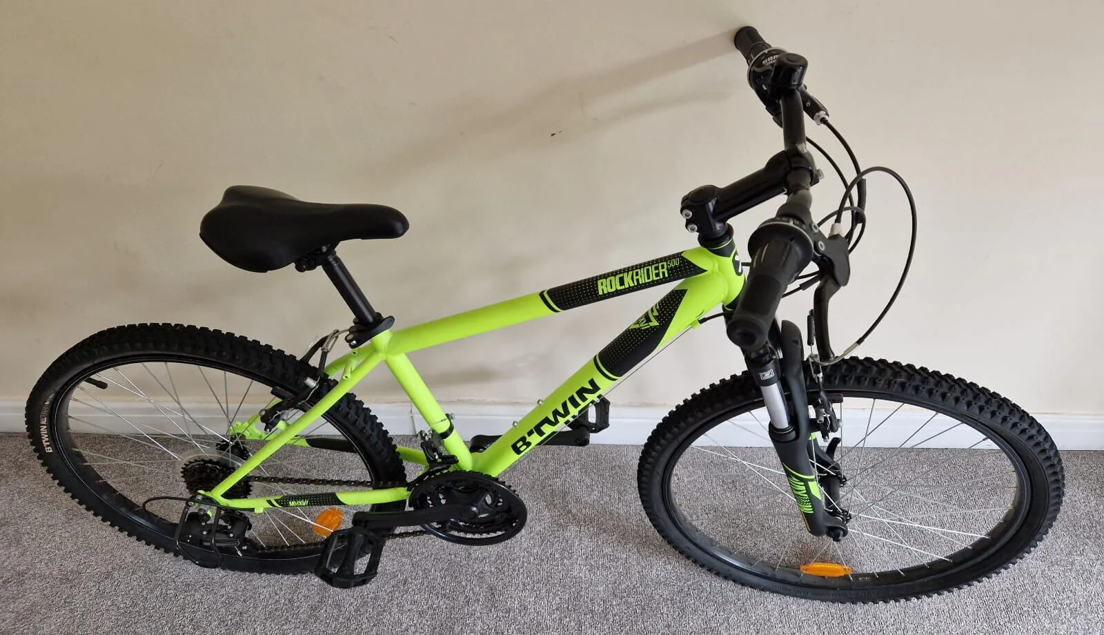 24 INCH KIDS MOUNTAIN BIKE ROCKRIDER ST 500 9-12 YEARS OLD - NEON YELLOW