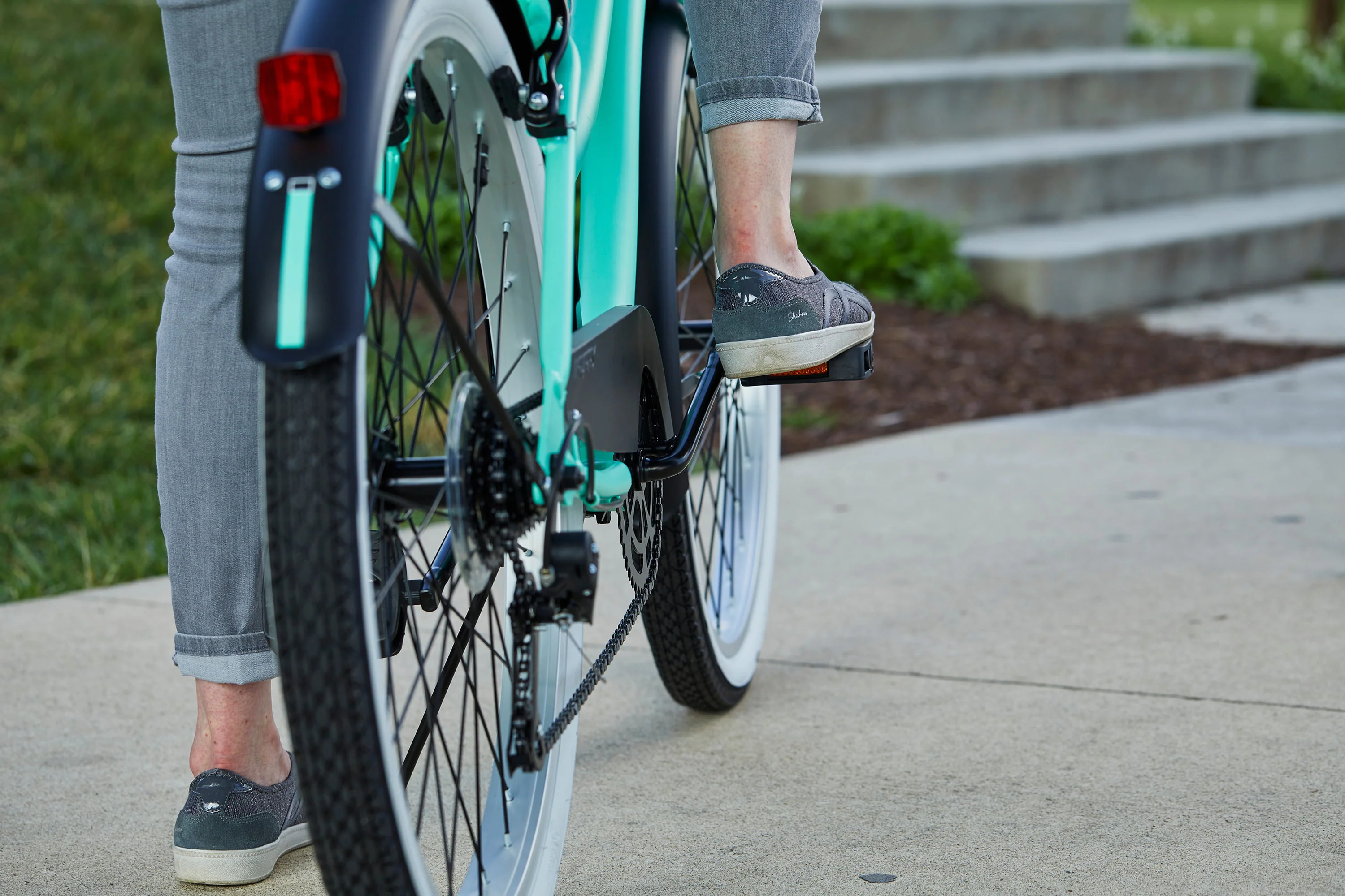 26-In. Women's Lockland 7-Speed Cruiser Bike, Sea Foam, Green