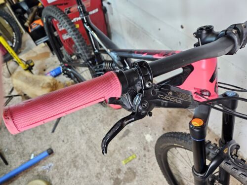 2018 Specialized Enduro Elite Carbon Mountain Bike 29 - XL Extra Large