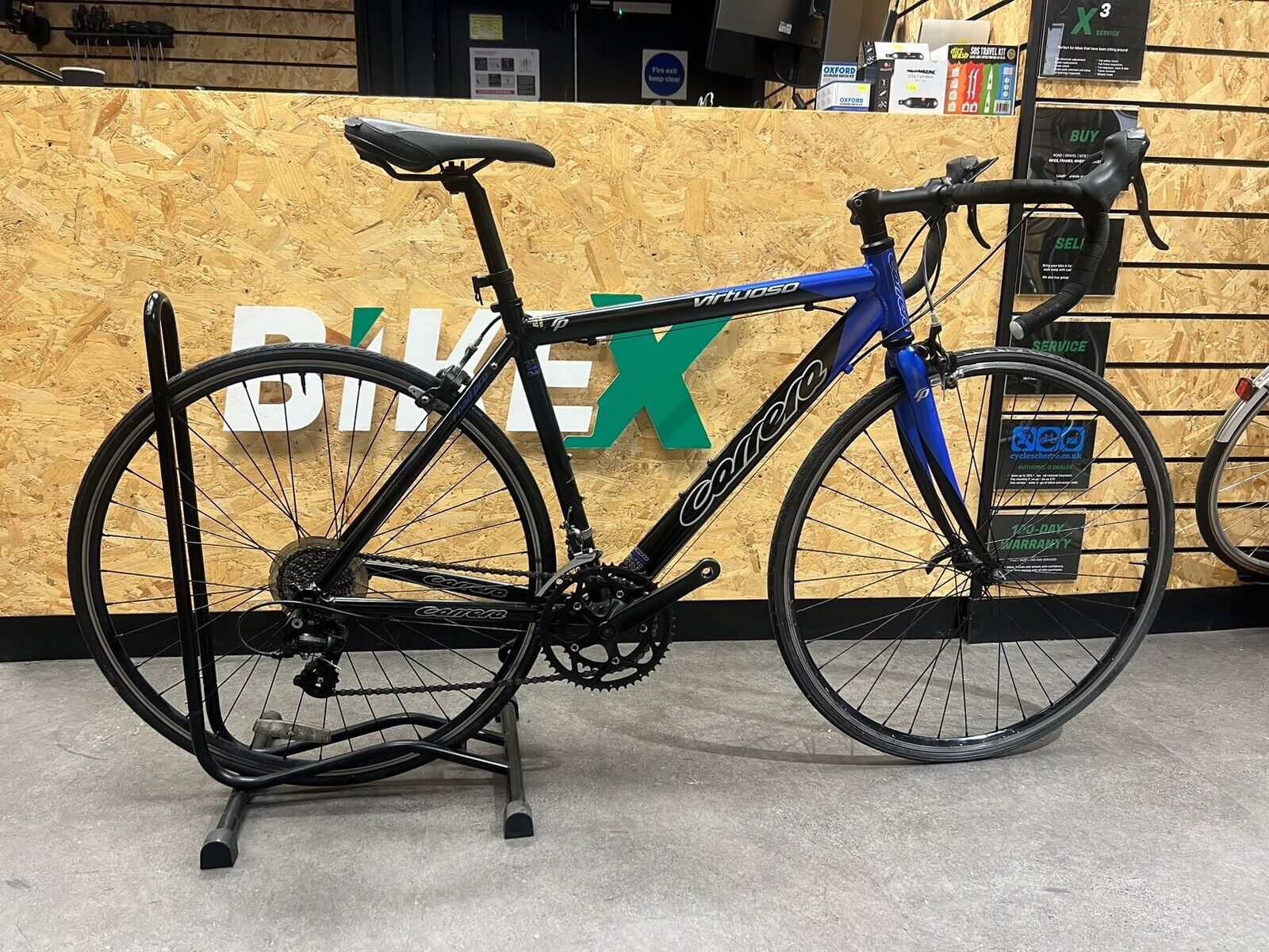 Carrera Virtuoso Mens Road Bike