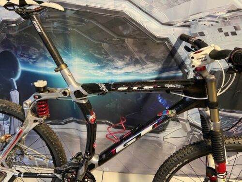 1998 MTB GT LTS STS Thermoplastic Size 18 Bike