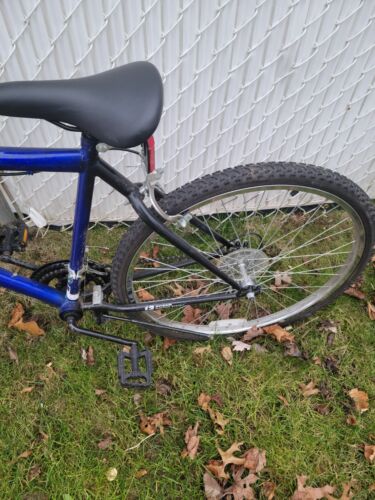 Magna Blue Double Divide Bicycle