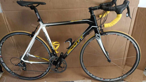 Scott Addict R4 Carbon Road Bike 56cm / Serviced / Very Good Condition RRP £1990