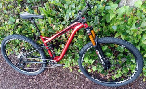 Hyper 29" explorer aluminum alloy Mountain Bike bicycle red inter-graded