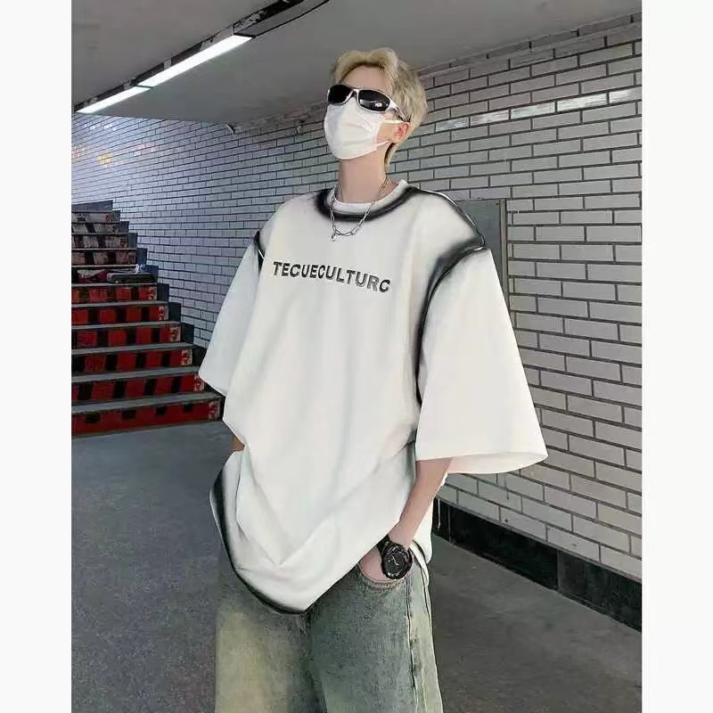 Niche gradient metal three-dimensional printed shoulder pad T-shirt men's spray-painted design sense high-end silhouette short-sleeved top cool