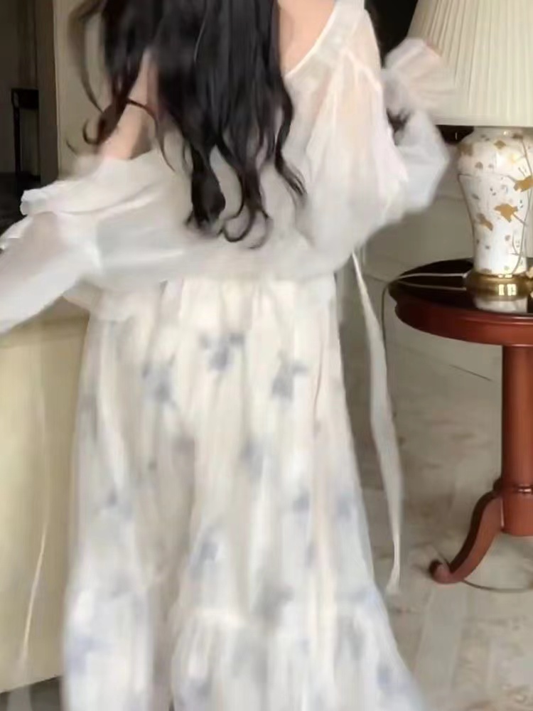 French style suspender dress suit soft girl summer new gentle outer wear sunscreen top floral skirt two-piece suit