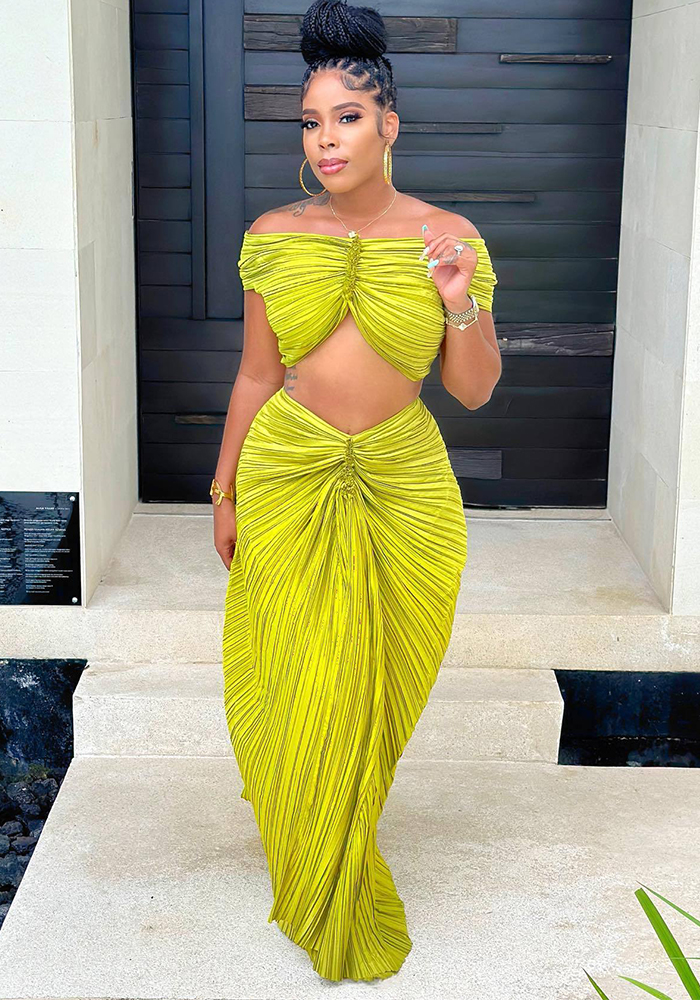 Women Solid Pleated Off Shoulder Top and Skirt Two-Piece Set