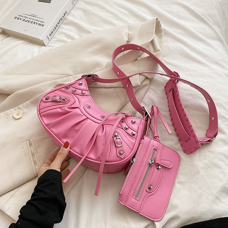 Diagonal pleated single shoulder women's retro rivet bag