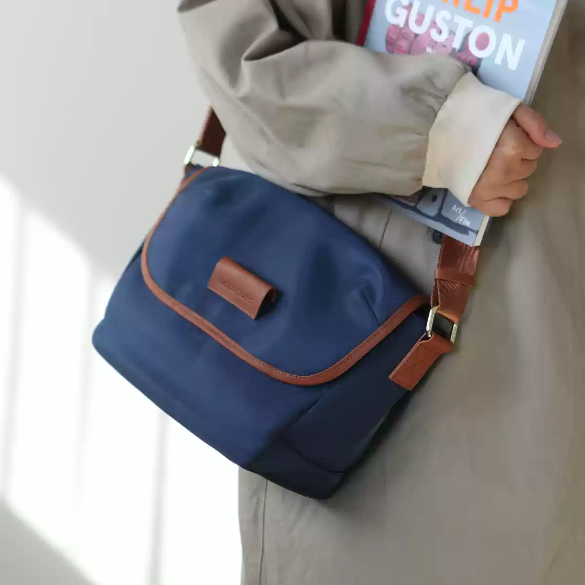 Cuckoo Forest Women's Nylon with Leather Casual Simple Shoulder Bag Oxford Cloth Lightweight All-match Messenger Bag B520