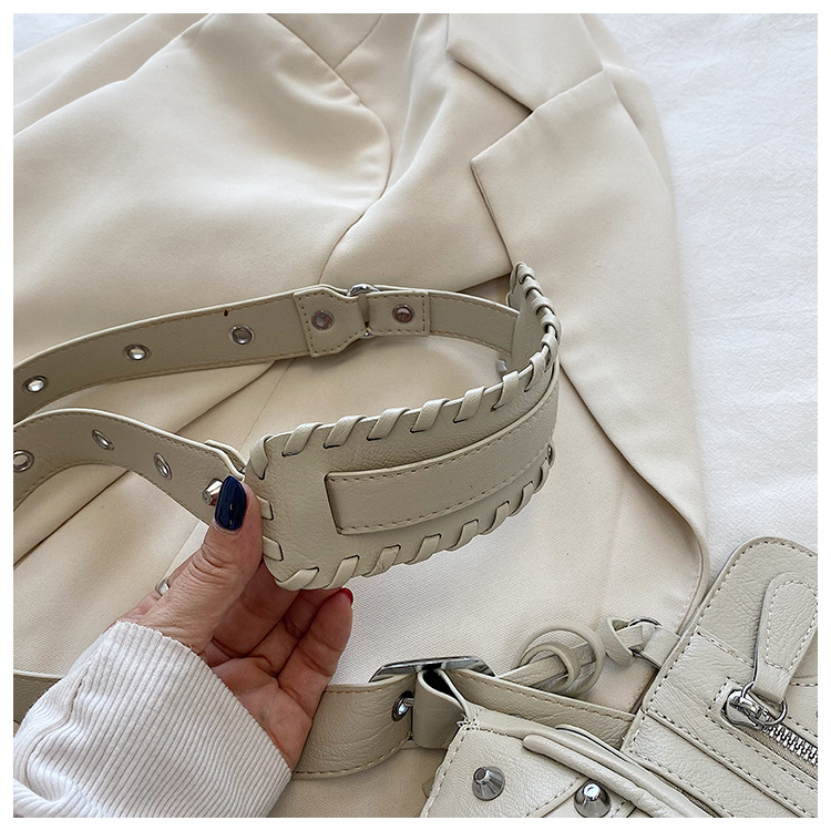 Diagonal pleated single shoulder women's retro rivet bag