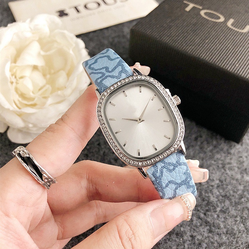 Watch for women new live broadcast hot retro square dial fashion ladies quartz watch waterproof leather strap fashion watch for women