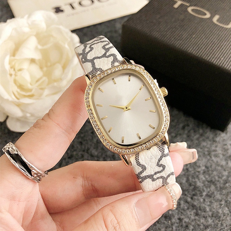 Watch for women new live broadcast hot retro square dial fashion ladies quartz watch waterproof leather strap fashion watch for women