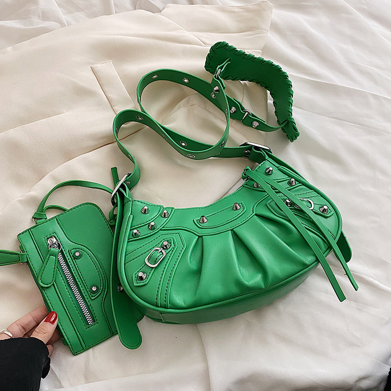 Diagonal pleated single shoulder women's retro rivet bag