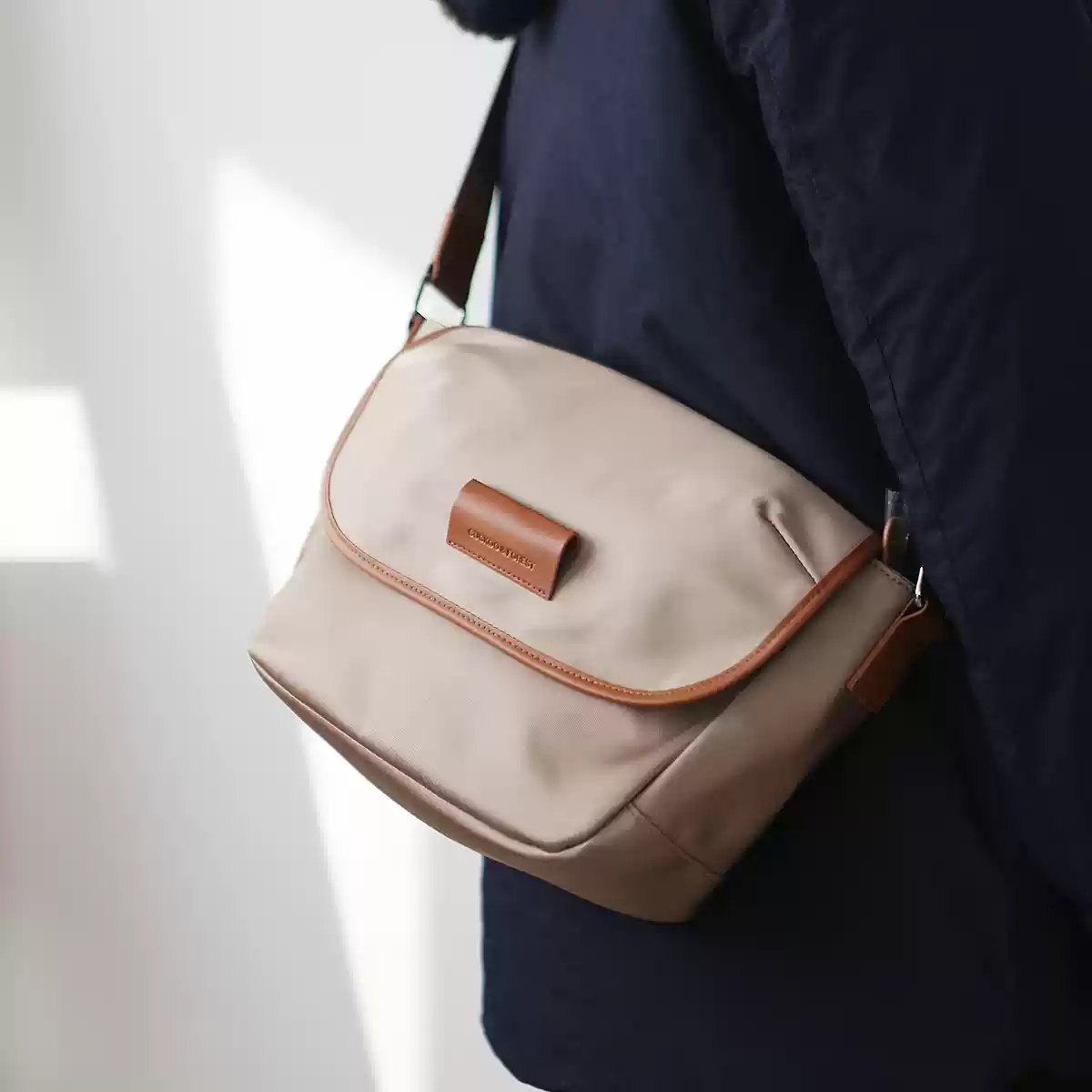 Cuckoo Forest Women's Nylon with Leather Casual Simple Shoulder Bag Oxford Cloth Lightweight All-match Messenger Bag B520