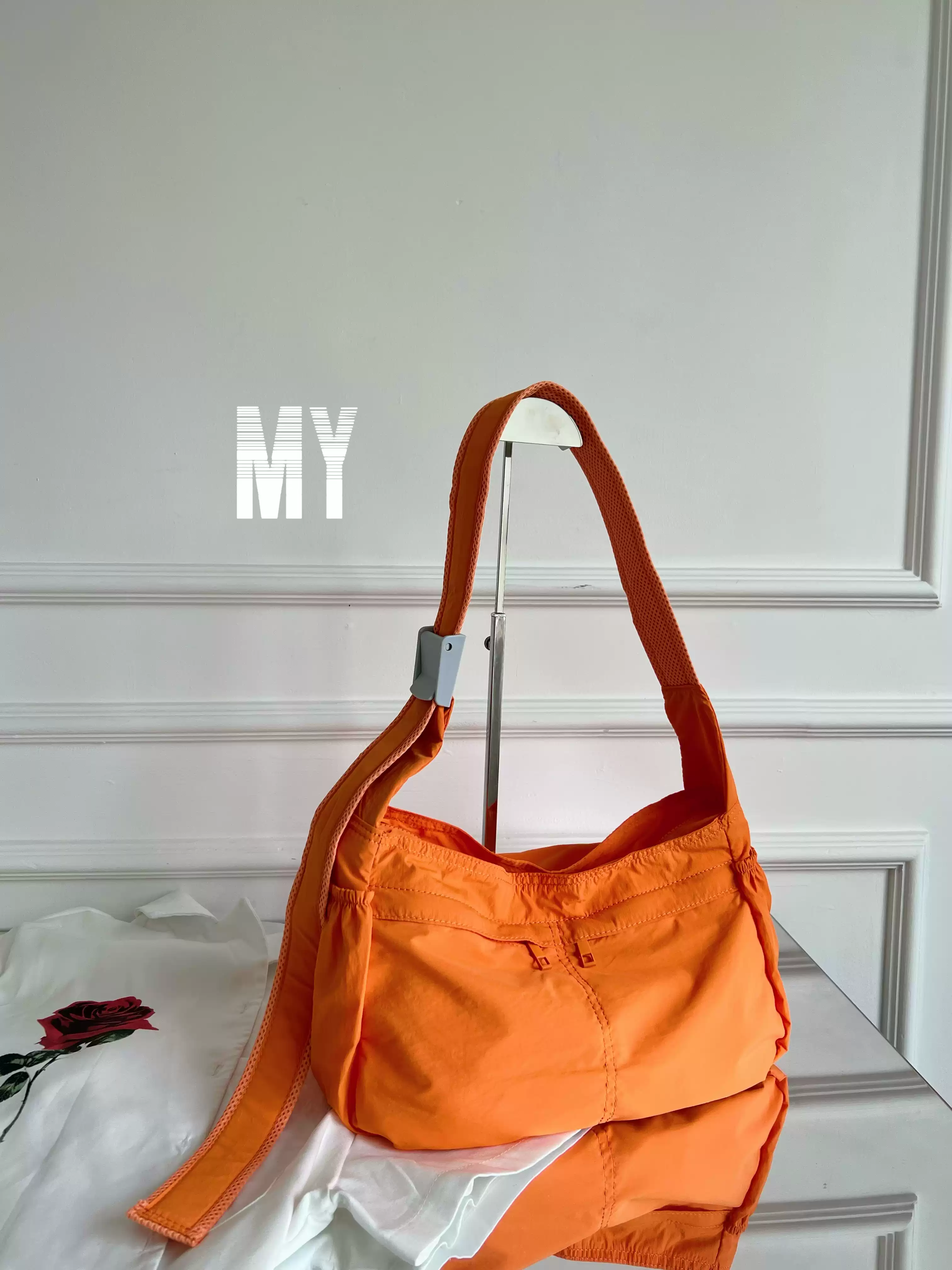 MY new sunscreen waterproof lightweight canvas bag with multiple pockets, large capacity, casual and versatile shoulder messenger bag for women