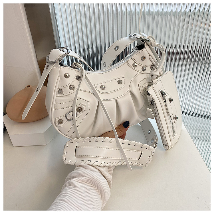 Diagonal pleated single shoulder women's retro rivet bag