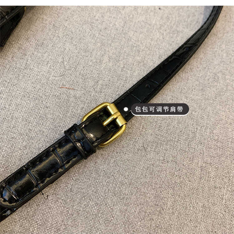 Small bag women's armpit bag one shoulder baguette retro stone texture messenger bag