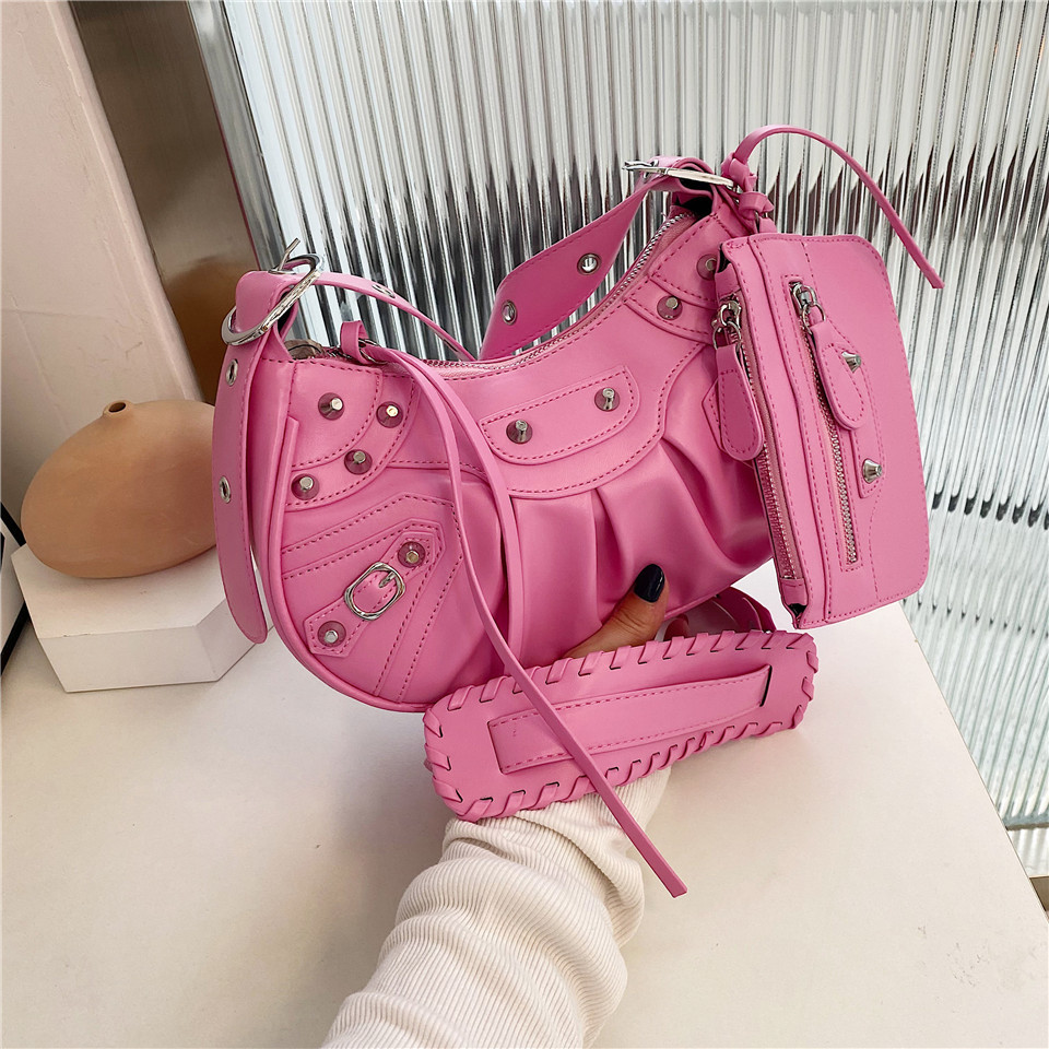 Diagonal pleated single shoulder women's retro rivet bag