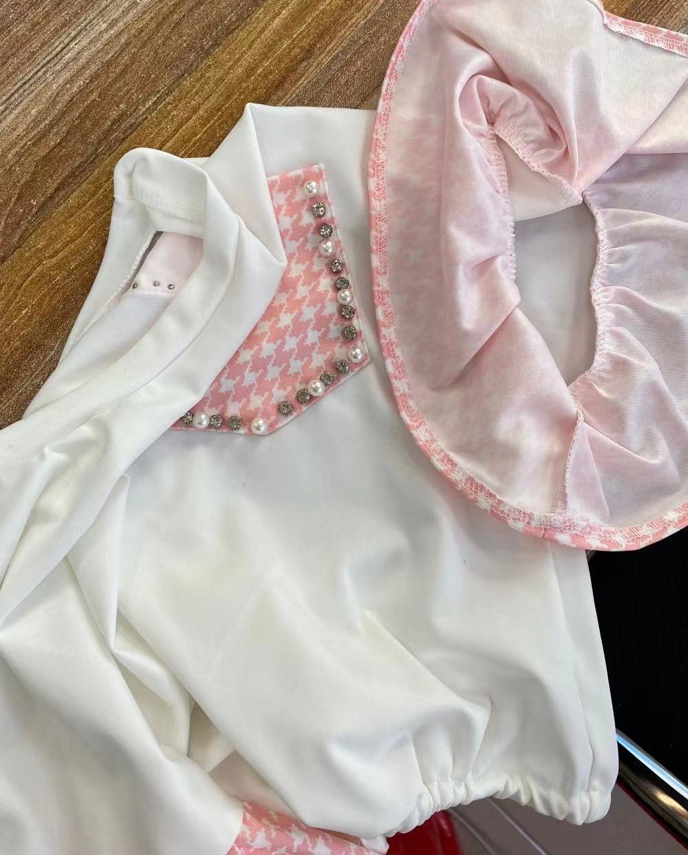 Women Round Neck Beaded Rhinestone Lace-Up Bell Bottom Sleeve Shirt