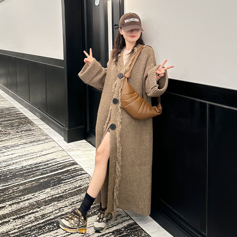 Japanese retro lazy style mid-length sweater coat for women with tassels,