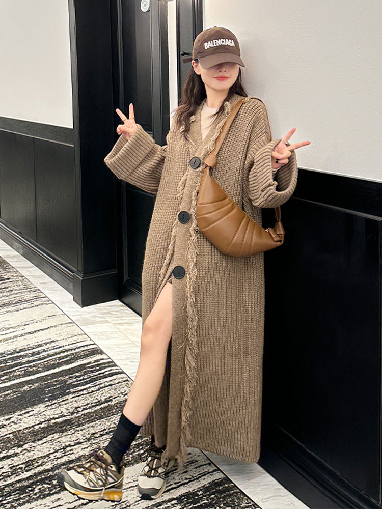 Japanese retro lazy style mid-length sweater coat for women with tassels,