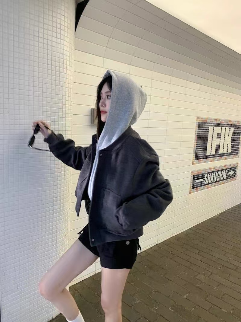 Retro short long-sleeved jacket for women autumn new style high-end loose casual baseball jacket trend ins