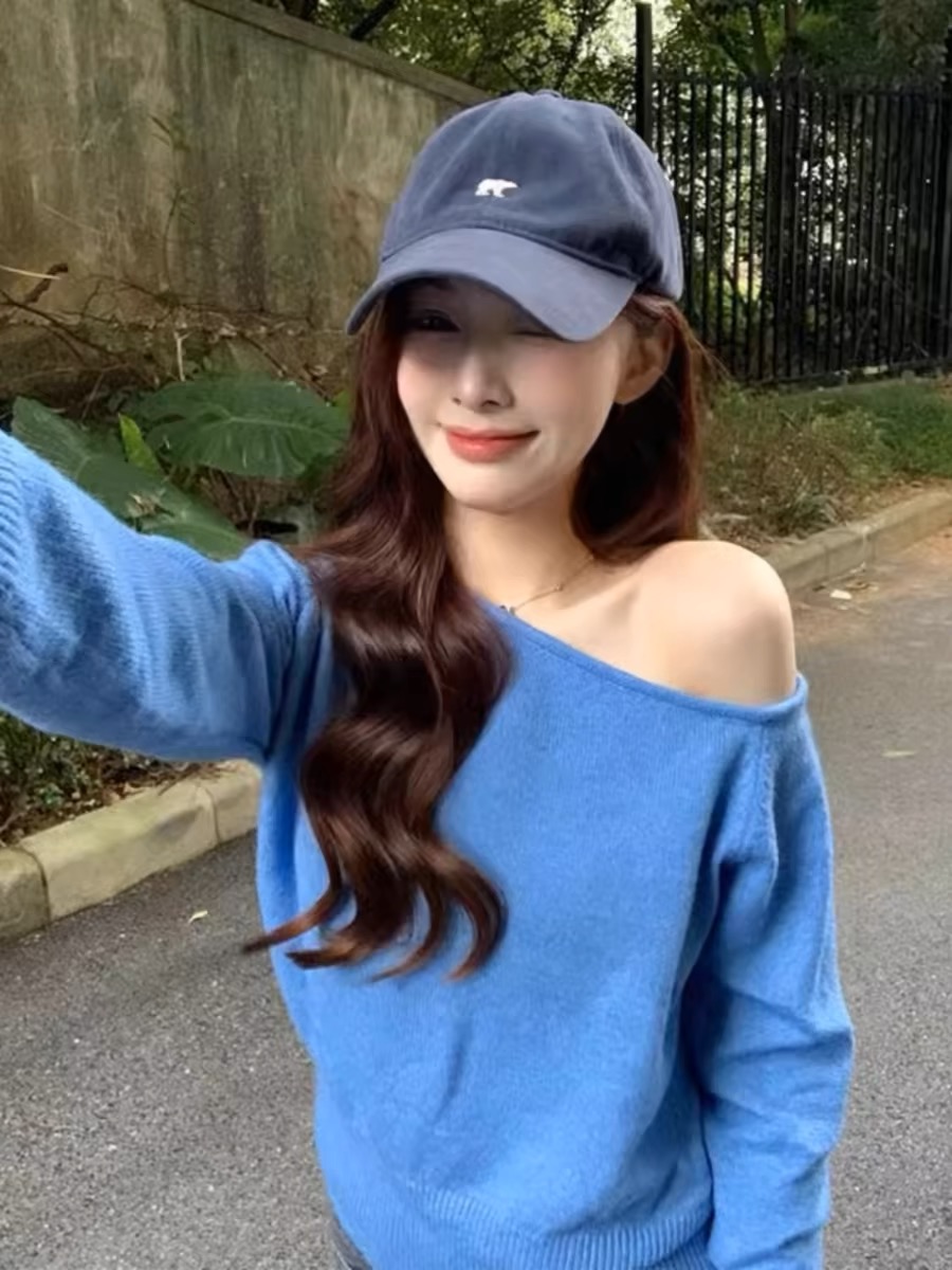 Pink irregular oblique shoulder sweater women 2024 early autumn and winter new off-shoulder knitted sweater Korean style wear