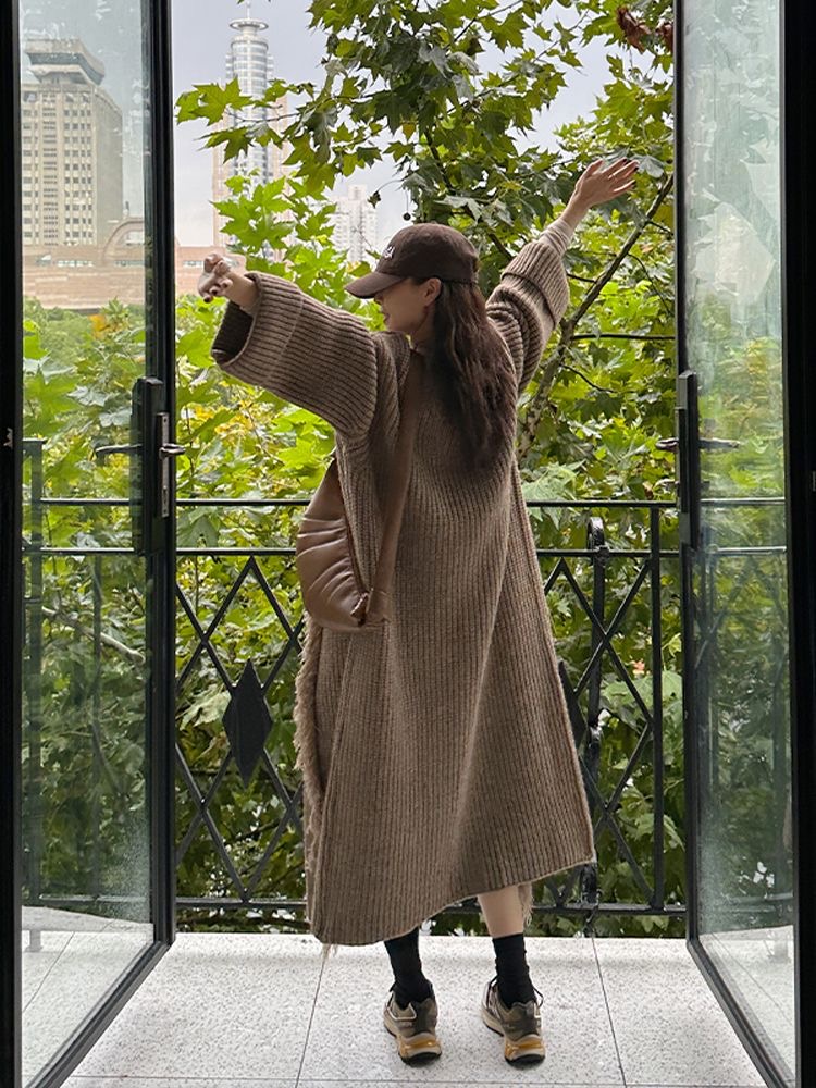 Japanese retro lazy style mid-length sweater coat for women with tassels,