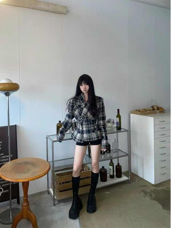 Retro British style lady thickened plaid suit women autumn and winter new waist double-breasted short woolen coat