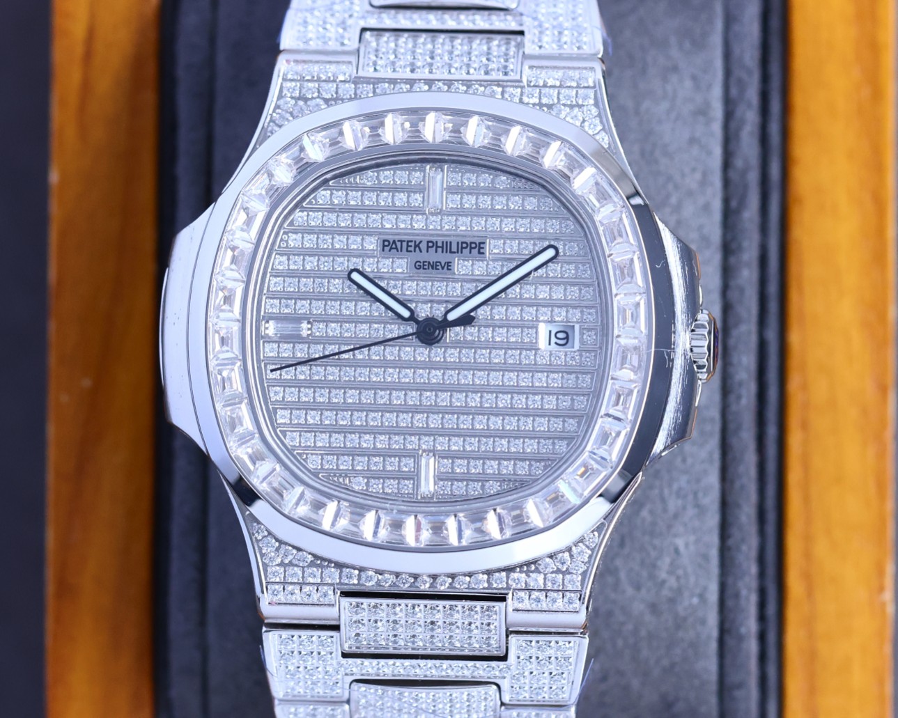 Patek Philippe's king of steel watches, the Nautilus 5711A watch,